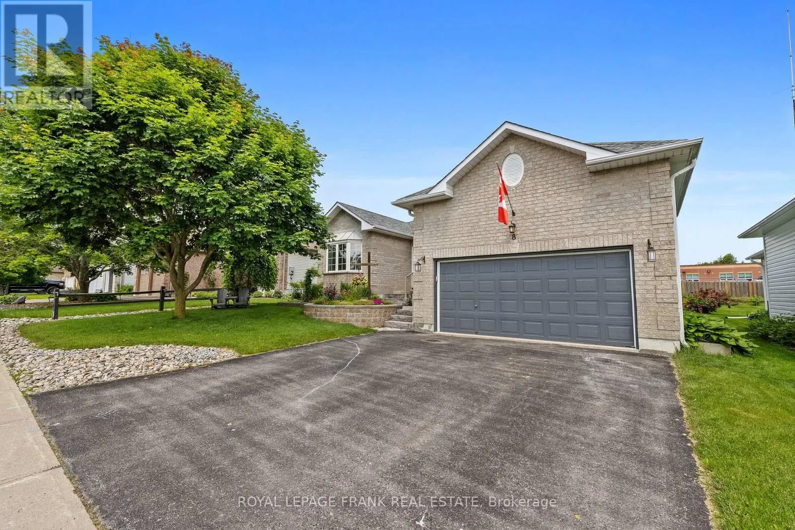 8 Brookside Street, Cavan Monaghan, Ontario  L0A 1G0 - Photo 3 - X12215830