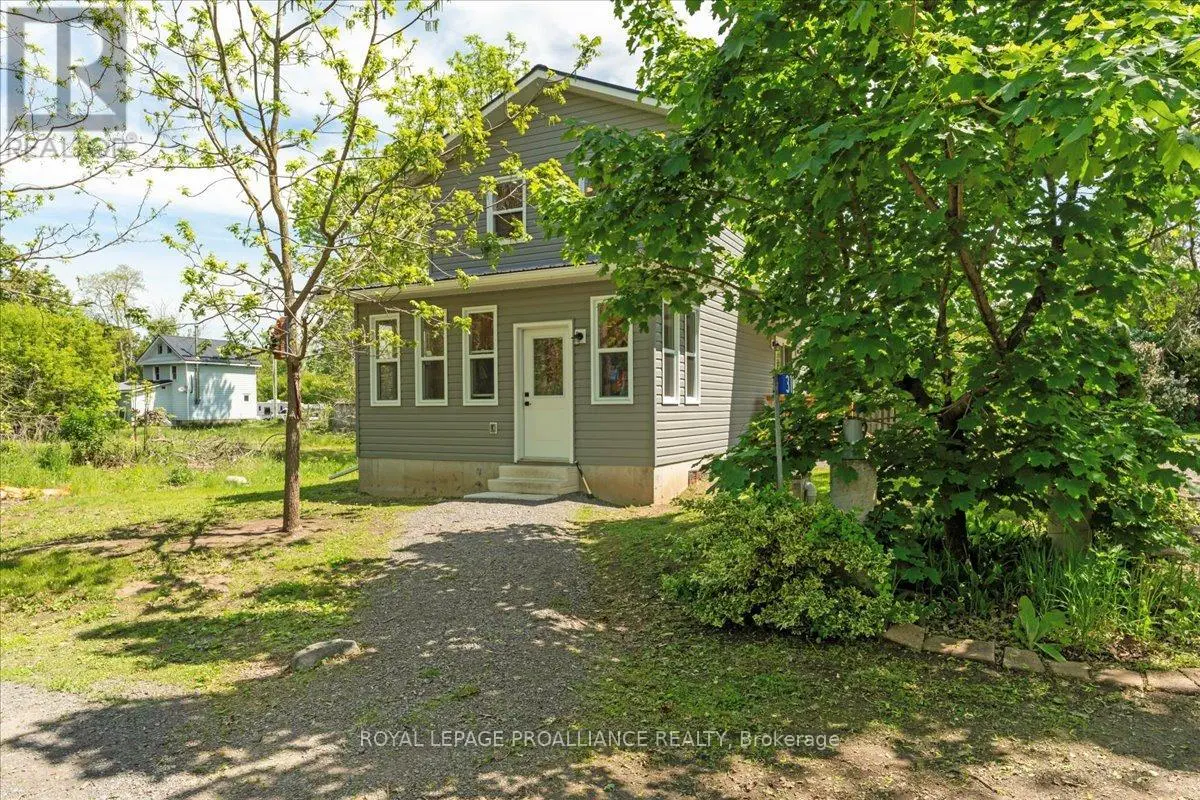 31 Ashe Crescent, Belleville, Ontario  K8N 4Z4 - Photo 1 - X12215882
