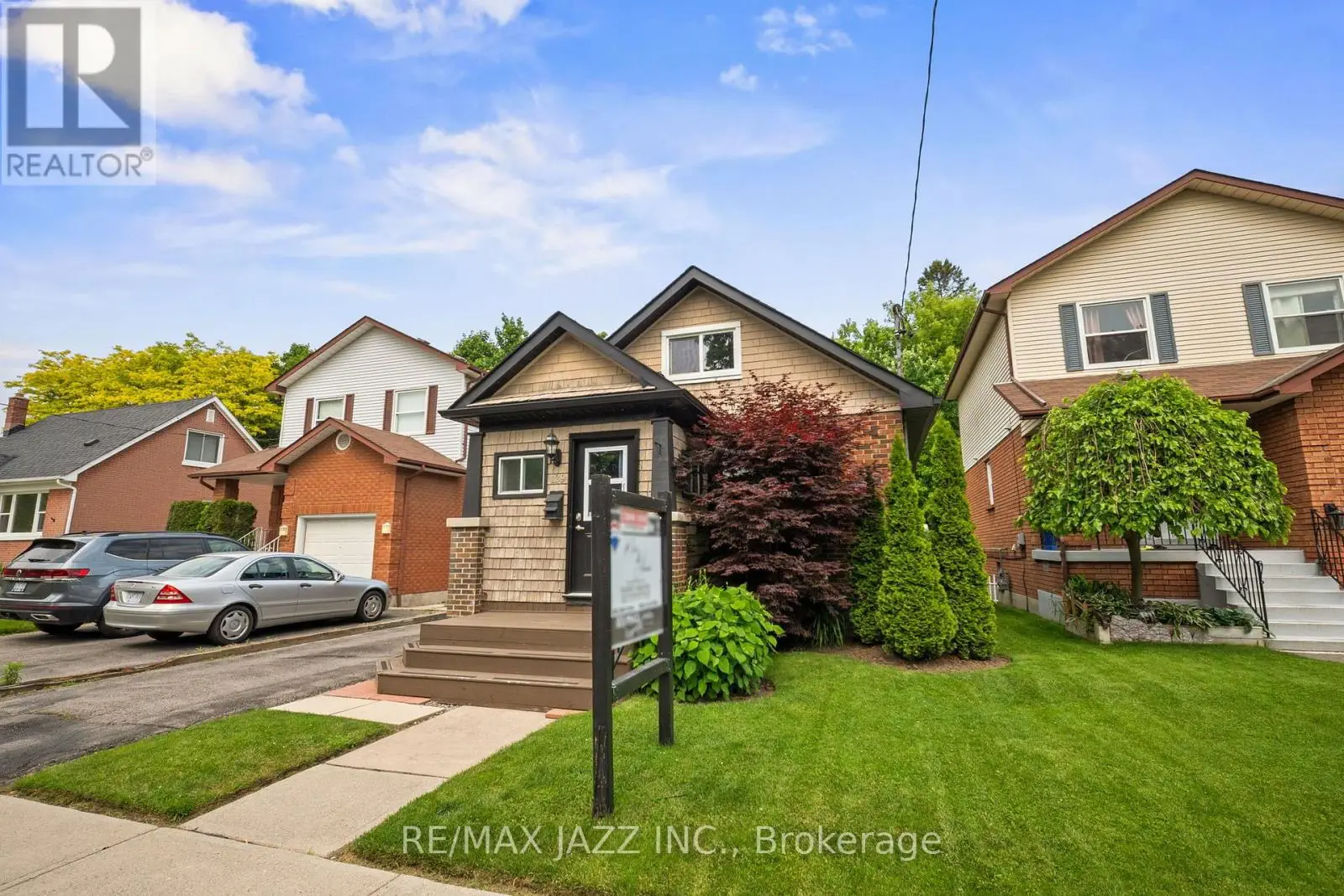 139 Warren Avenue, Oshawa, Ontario  L1J 4G5 - Photo 1 - E12215868