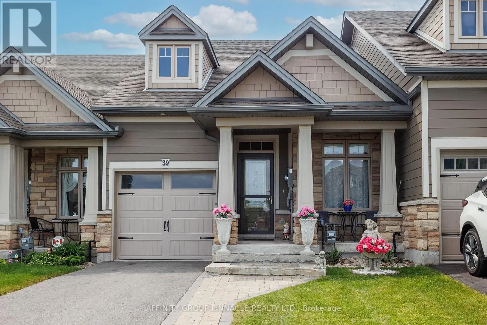 39 Chadwin Drive, Kawartha Lakes, Ontario  K9V 0E8 - Photo 1 - X12216940
