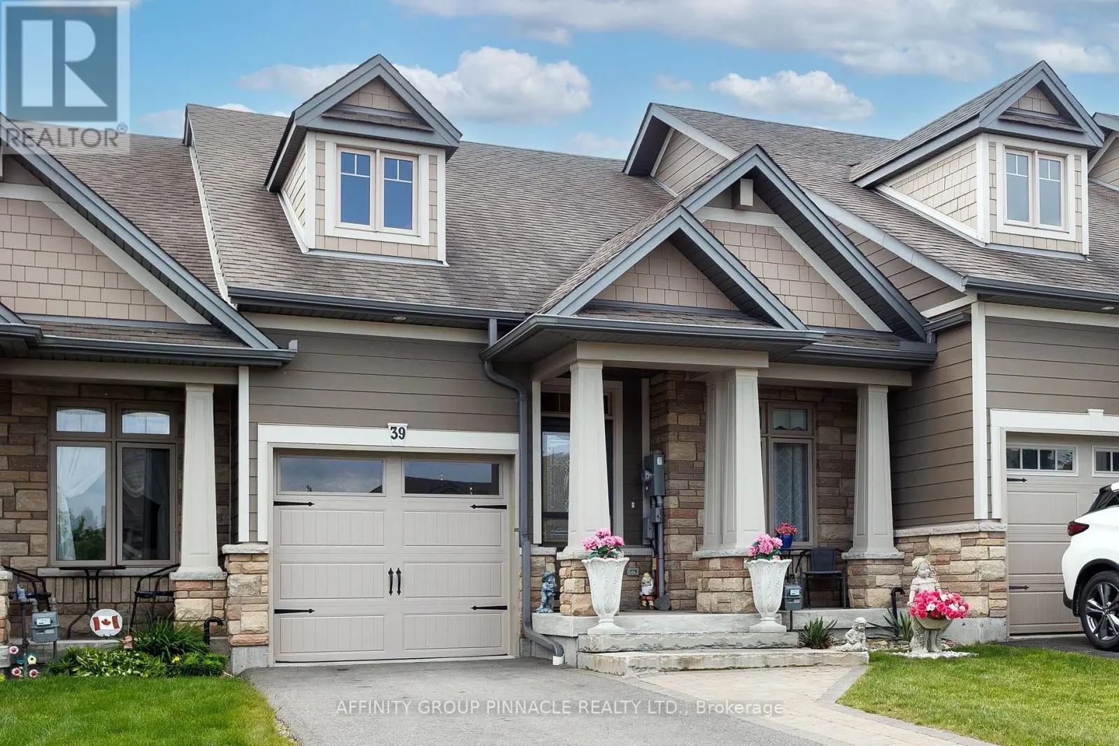 39 Chadwin Drive, Kawartha Lakes, Ontario  K9V 0E8 - Photo 2 - X12216940
