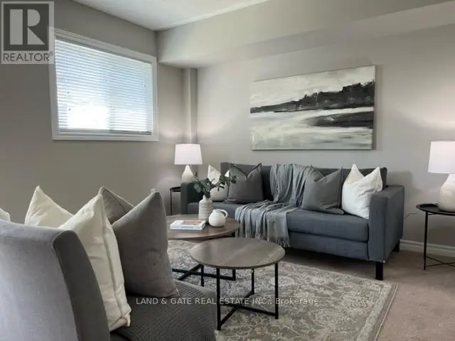 4 Katerson Lane, Clarington, Ontario  L1E 2W7 - Photo 2 - E12217157