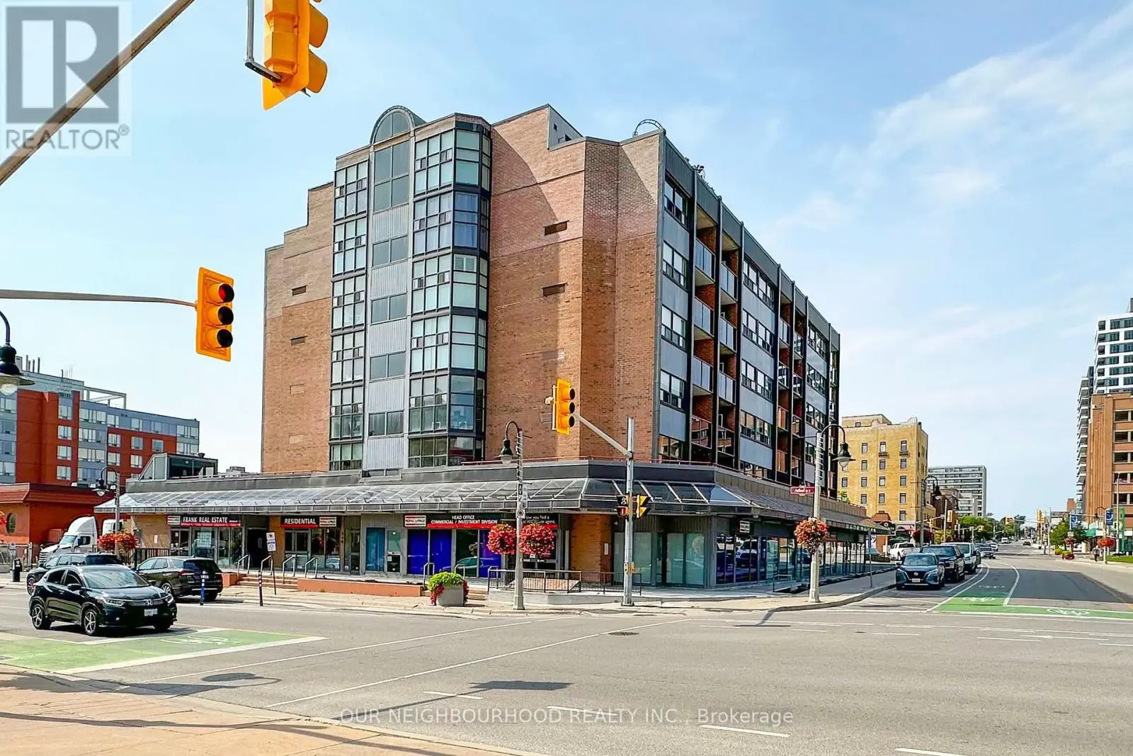 203 - 80 Athol Street E, Oshawa, Ontario  L1H 8B7 - Photo 1 - E12218020