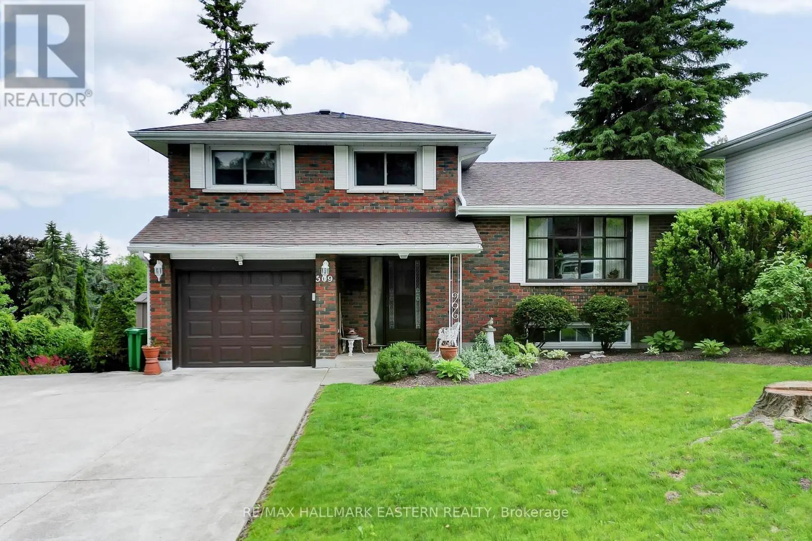 509 Montcalm Drive, Peterborough North, Ontario  K9H 6S9 - Photo 3 - X12218421