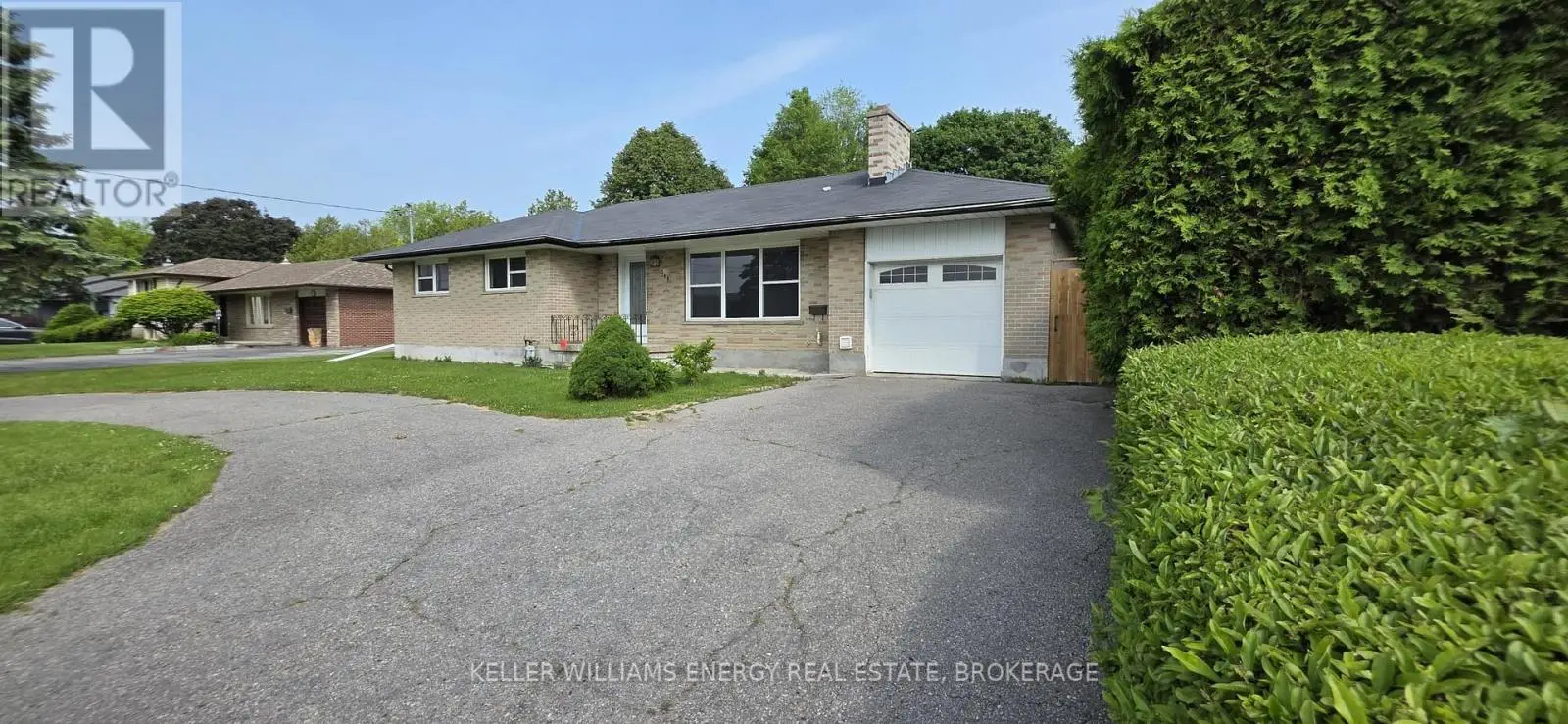 Upper - 316 Rossland Road W, Oshawa, Ontario  L1J 3G5 - Photo 1 - E12215738
