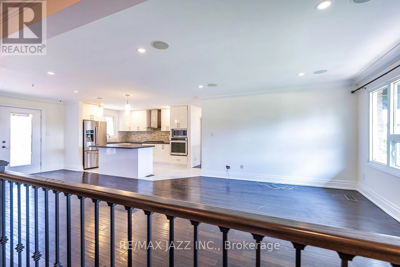 633 Pinewood Street, Oshawa, Ontario L1G 2S2 - Photo 14 - E12219027