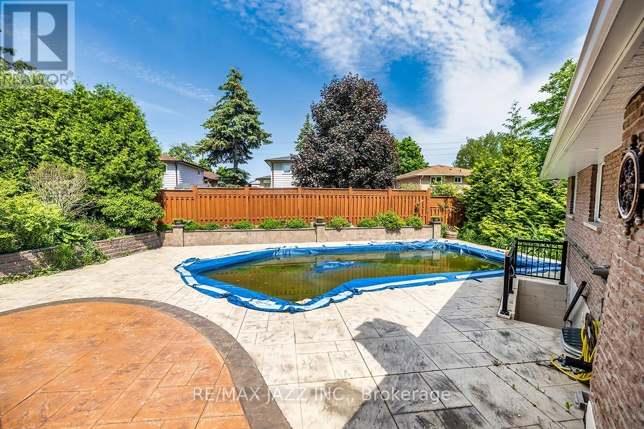 633 Pinewood Street, Oshawa, Ontario L1G 2S2 - Photo 35 - E12219027