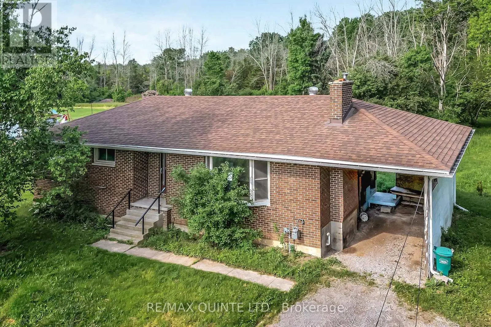 403 Whites Road, Quinte West, Ontario  K8V 5P5 - Photo 1 - X12218993