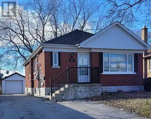 202 Cadillac Avenue S, Oshawa, Ontario  L1H 5Z7 - Photo 1 - E12219112