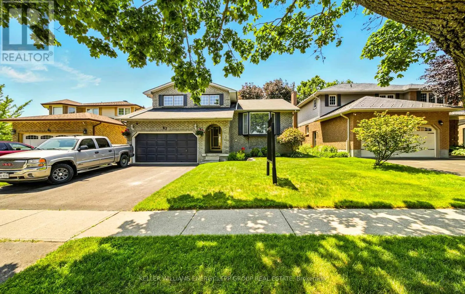 67 Foxhunt Trail, Clarington, Ontario  L1E 1E4 - Photo 1 - E12219264