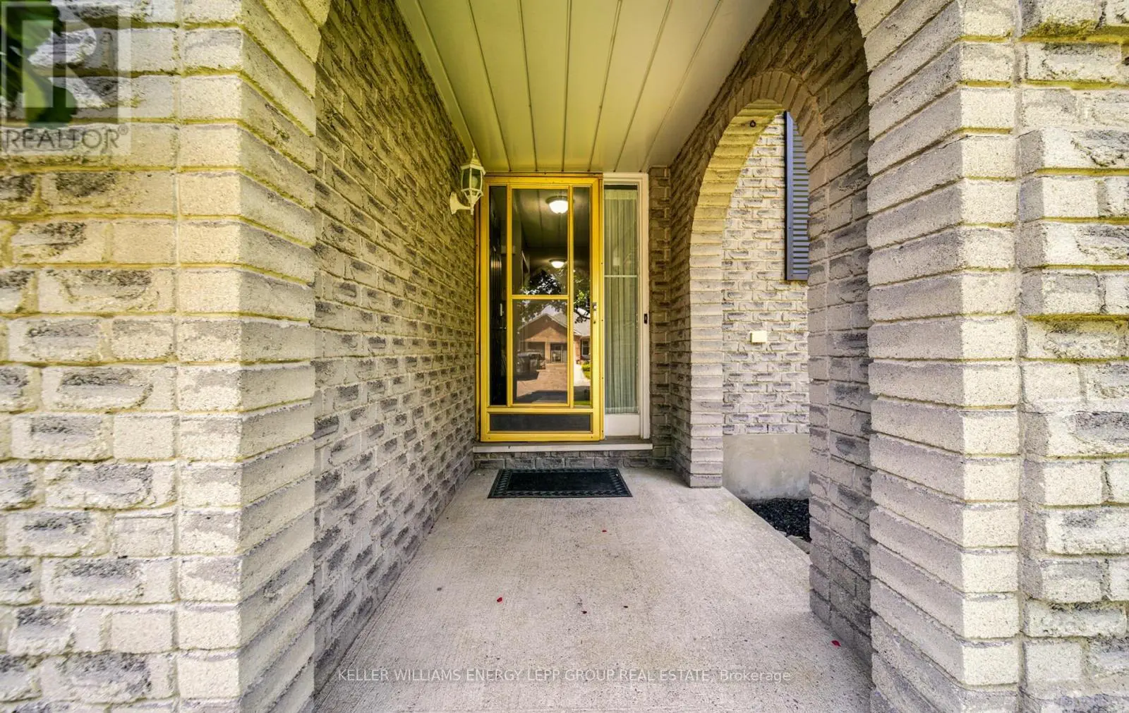 67 Foxhunt Trail, Clarington, Ontario  L1E 1E4 - Photo 3 - E12219264