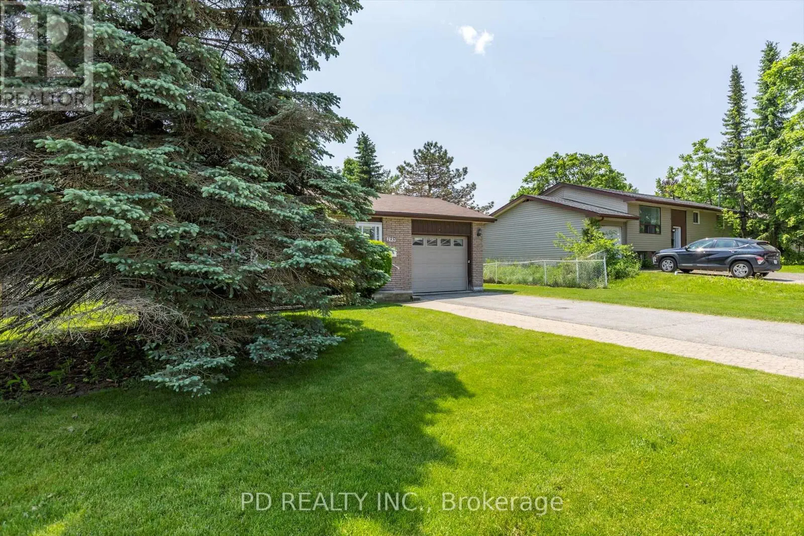 195 Mary Street W, Kawartha Lakes, Ontario  K9V 5N2 - Photo 3 - X12219407