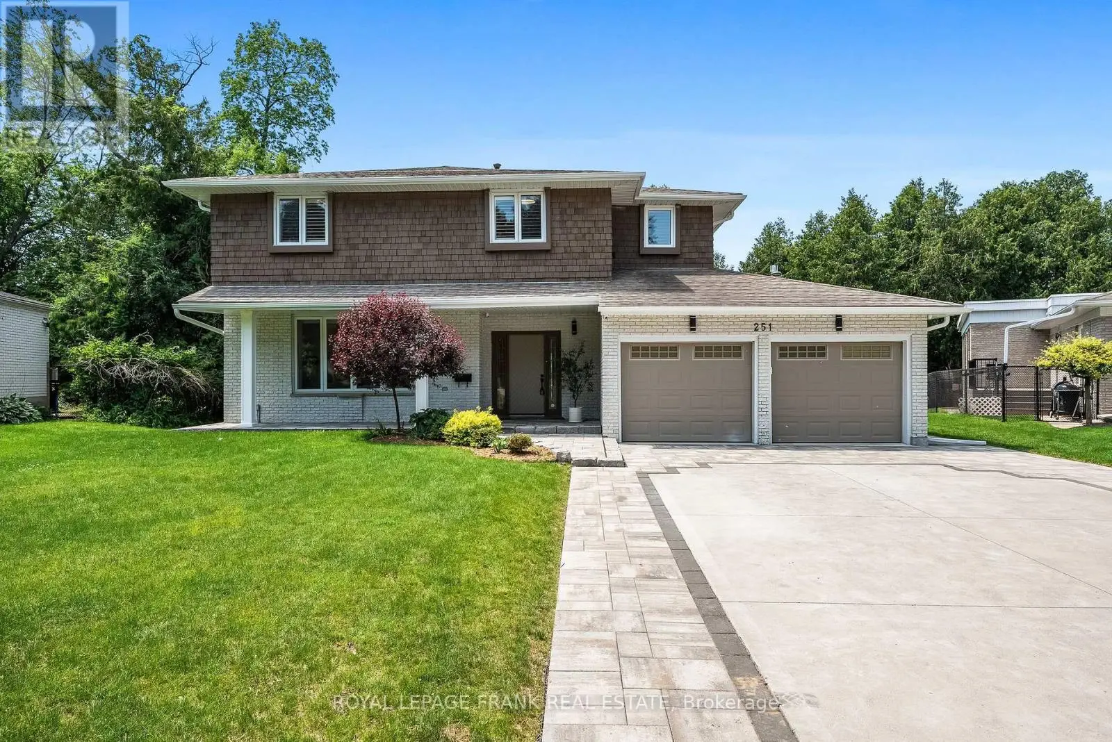 251 Sherwood Court, Oshawa, Ontario  L1G 6P5 - Photo 1 - E12220031