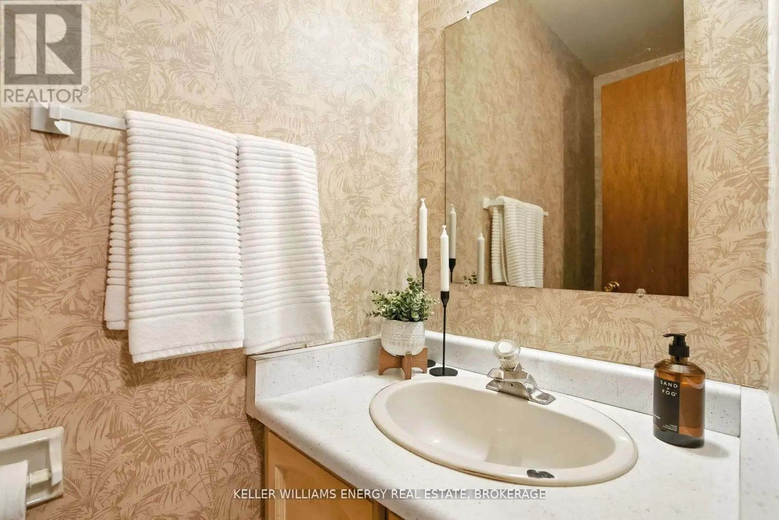 198 Ormond Drive, Oshawa, Ontario  L1G 6T5 - Photo 3 - E12220147