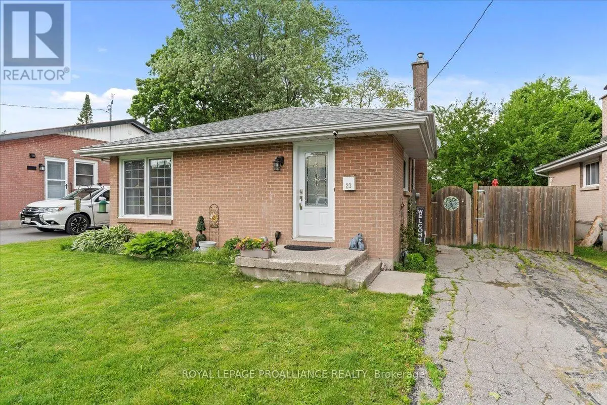 23 Alfred Drive, Belleville, Ontario  K8N 4M6 - Photo 2 - X12220311