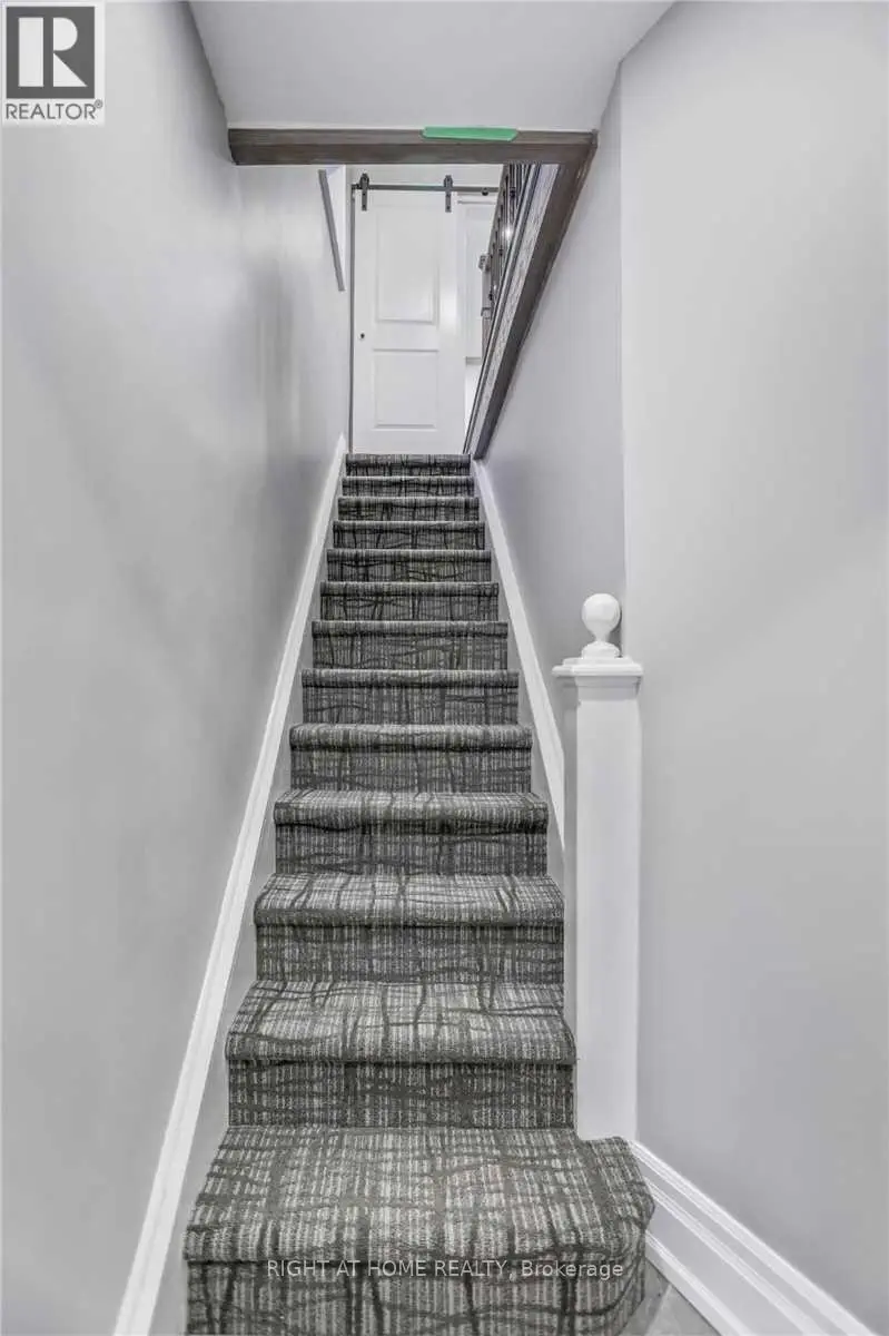 2nd Floor - 75 Yarmouth Road, Toronto, Ontario  M6G 1X1 - Photo 2 - W12220414