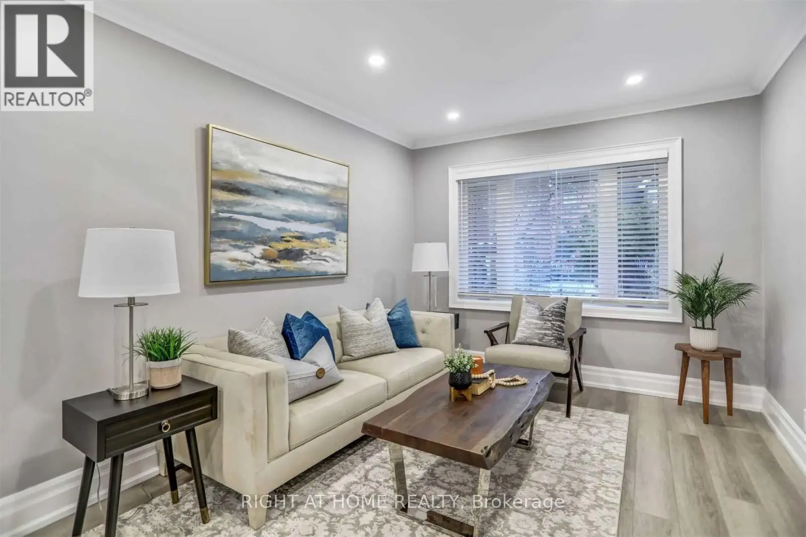 2nd Floor - 75 Yarmouth Road, Toronto, Ontario  M6G 1X1 - Photo 3 - W12220414