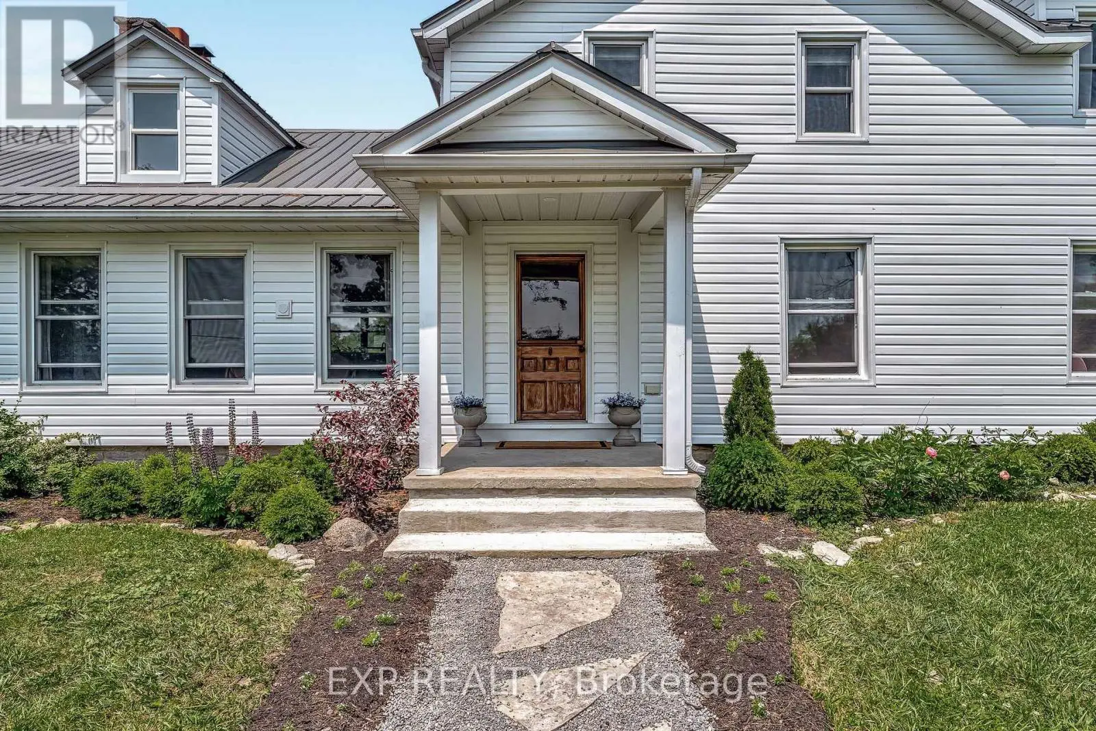 985 Melville Road, Prince Edward County, Ontario  K0K 1T0 - Photo 2 - X12220666