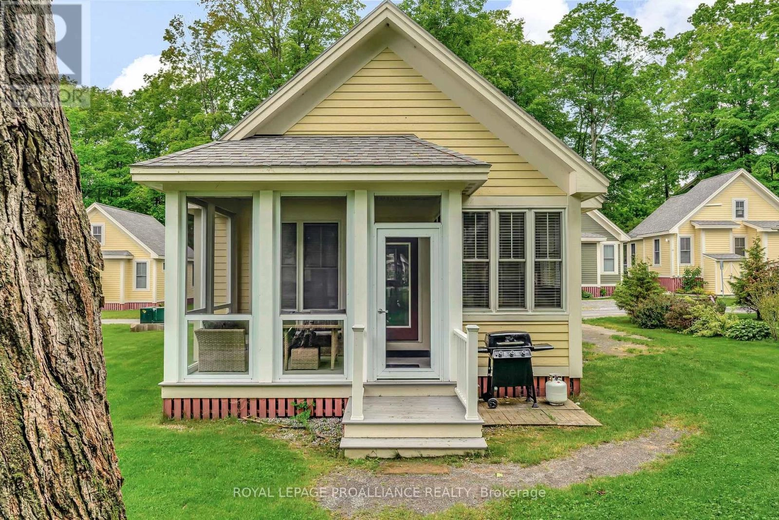 9 Hollow Lane, Prince Edward County, Ontario  K0K 1P0 - Photo 1 - X12221138