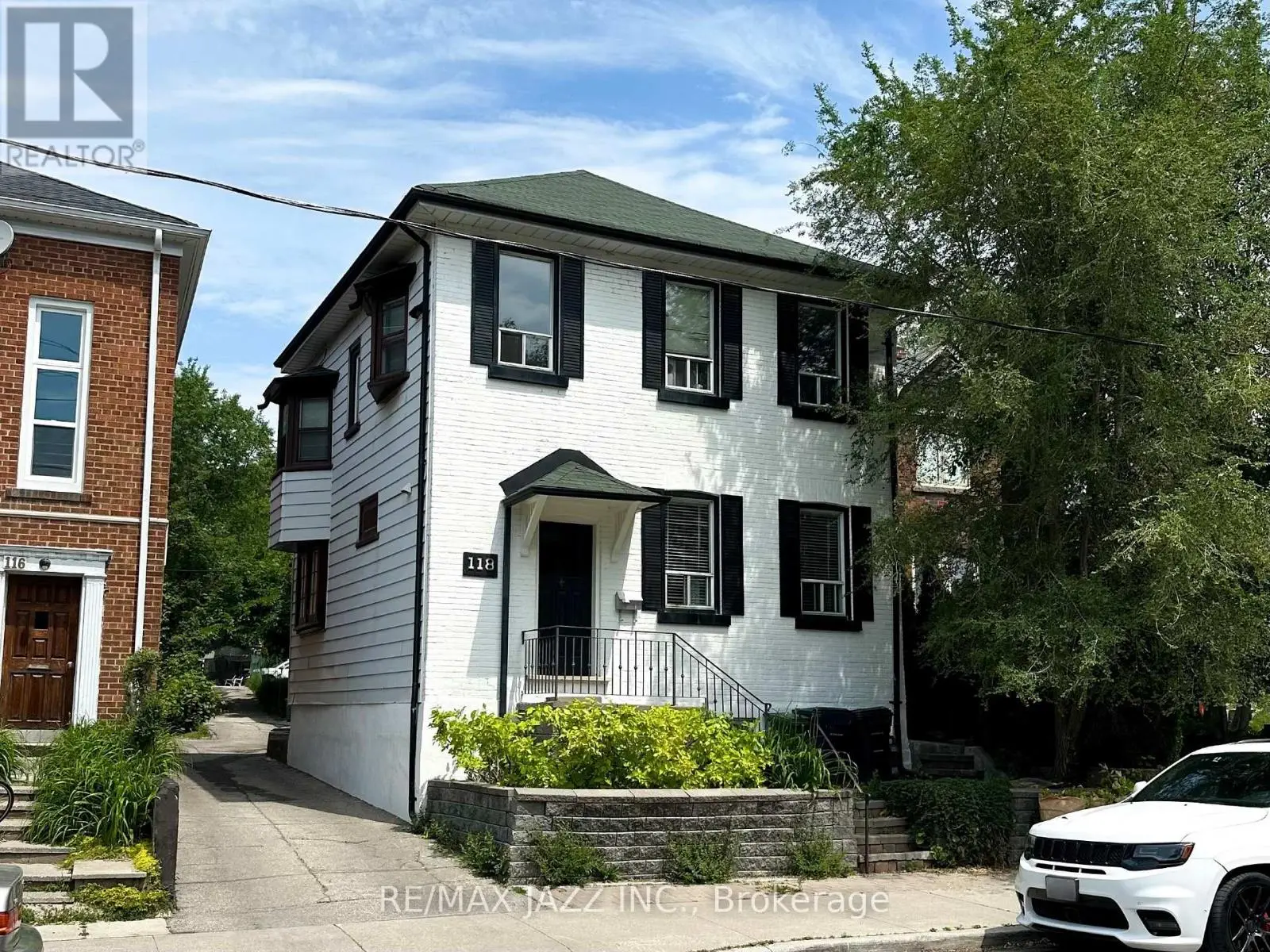 118 Eastwood Boulevard, Toronto, Ontario  M4L 2C9 - Photo 1 - E12208210