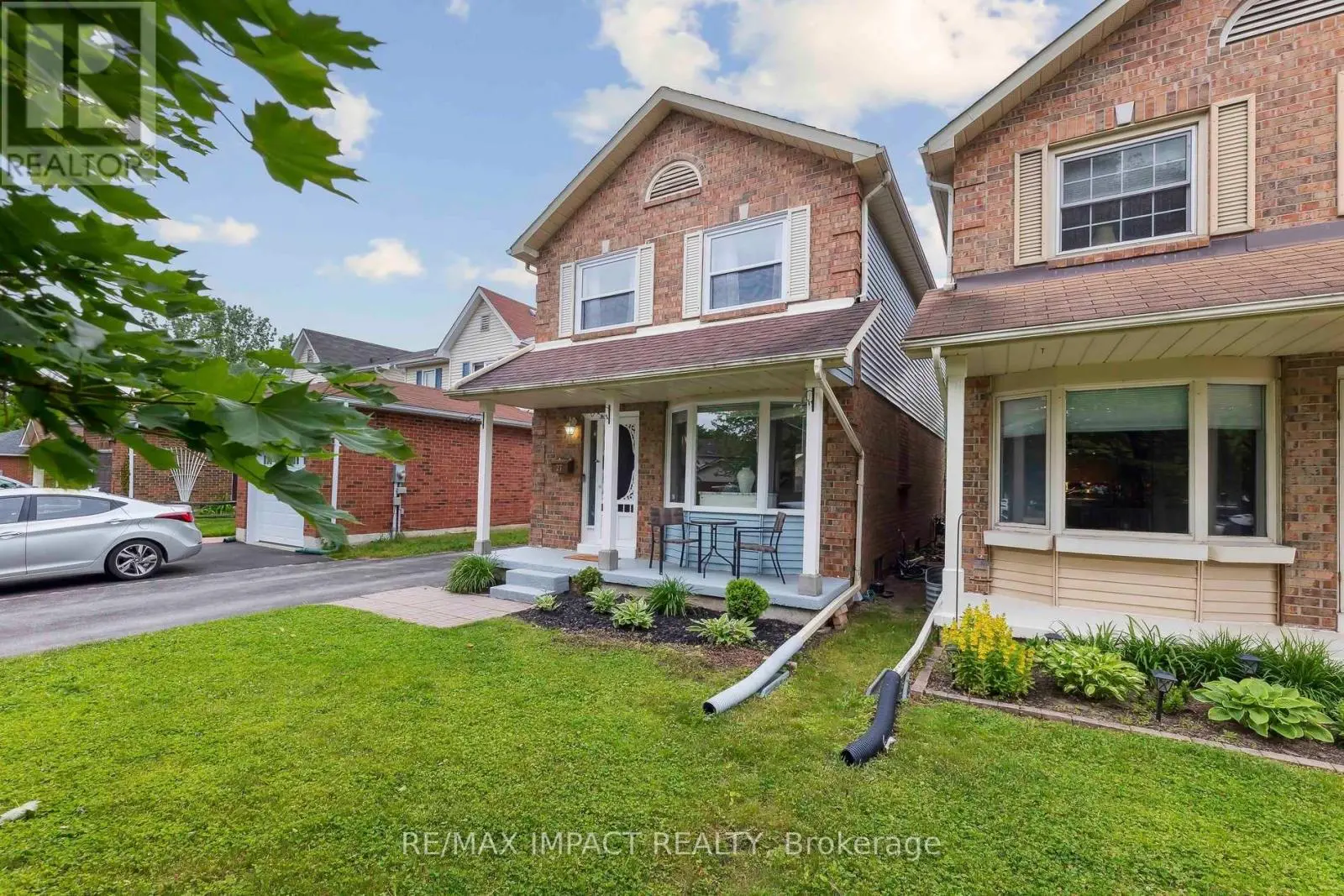 27 Prout Drive, Clarington, Ontario  L1C 4A3 - Photo 2 - E12221299