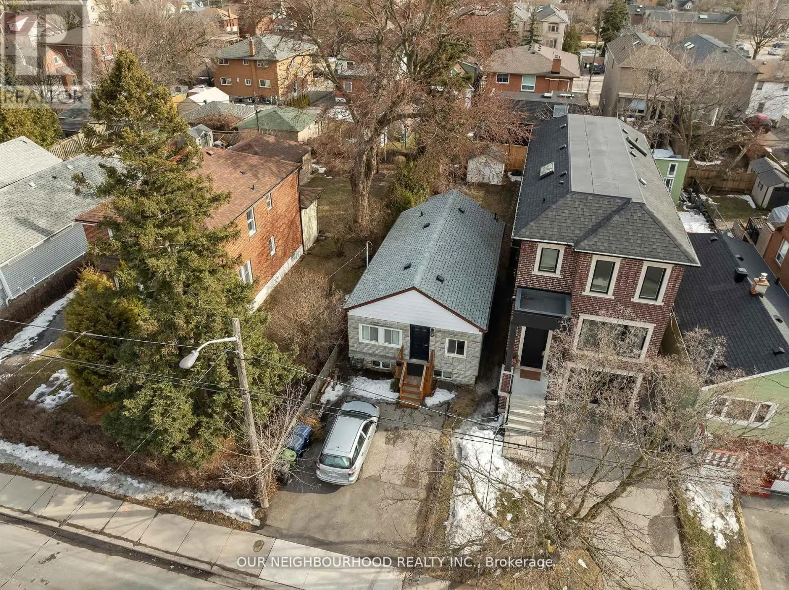 37 Elder Avenue, Toronto, Ontario  M8W 1S3 - Photo 2 - W12221598