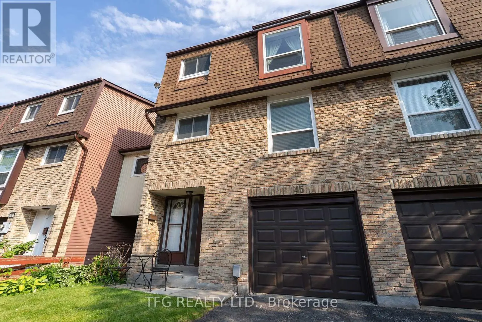 45 - 222 Pearson Street, Oshawa, Ontario  L1G 7C6 - Photo 2 - E12221727