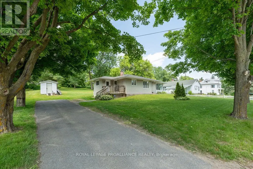 1036 Wagarville Road, Frontenac, Ontario  K0H 2K0 - Photo 3 - X12221794