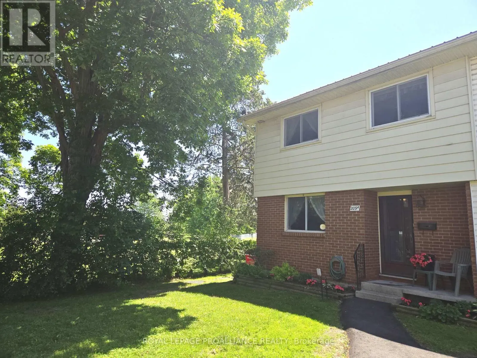 K - 209 North Park Street, Belleville, Ontario  K8P 4T9 - Photo 1 - X11941731