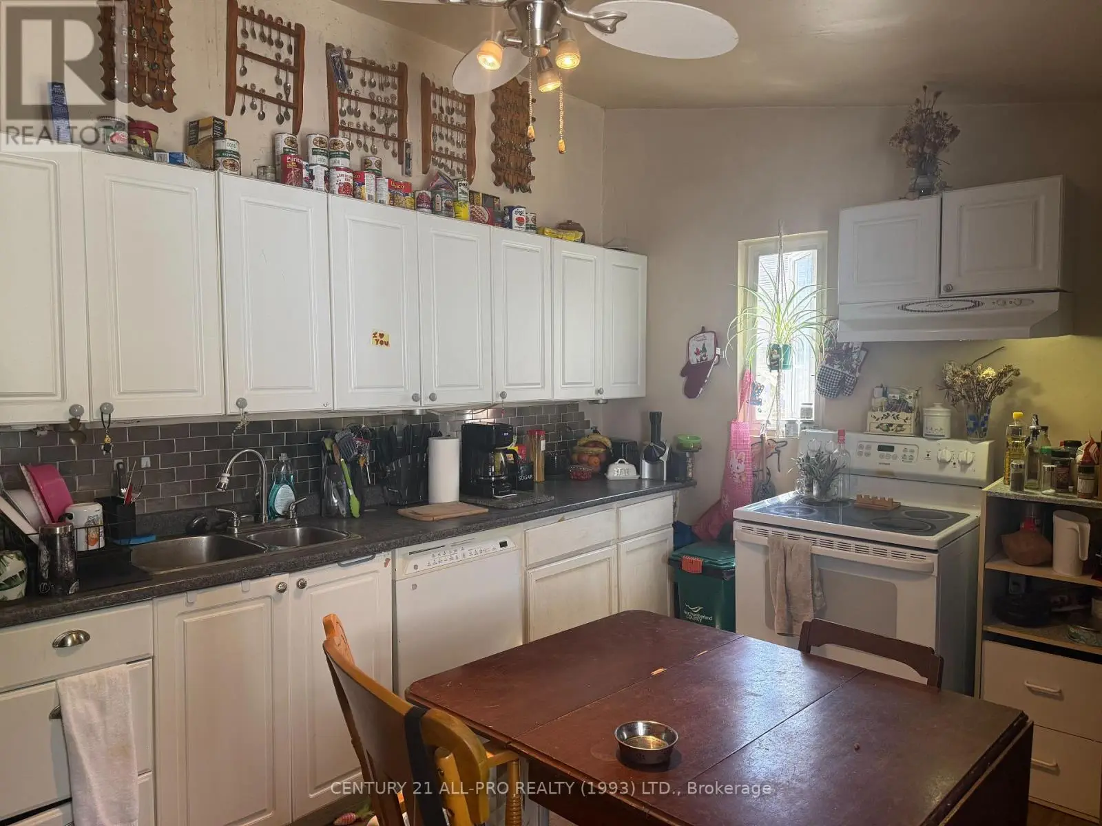 240 University Avenue W, Cobourg, Ontario  K9A 2E9 - Photo 3 - X12204224