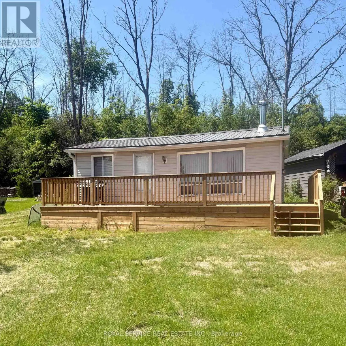 76 Paudash Street, Hiawatha First Nation, Ontario  K9J 0E6 - Photo 1 - X12035913