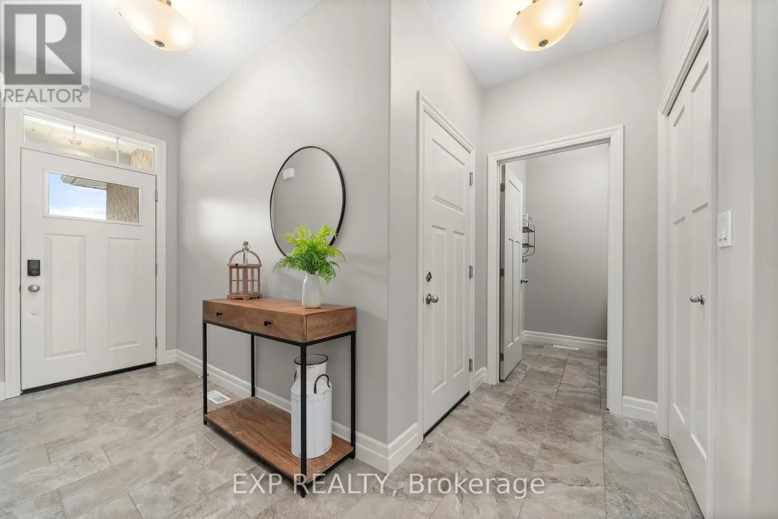 110 Spruce Gardens, Belleville, Ontario  K8N 0B5 - Photo 2 - X12222757