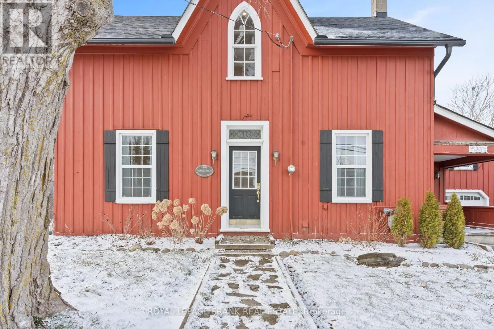 203 Brock Street W, Uxbridge, Ontario  L9P 1B1 - Photo 3 - N12222842
