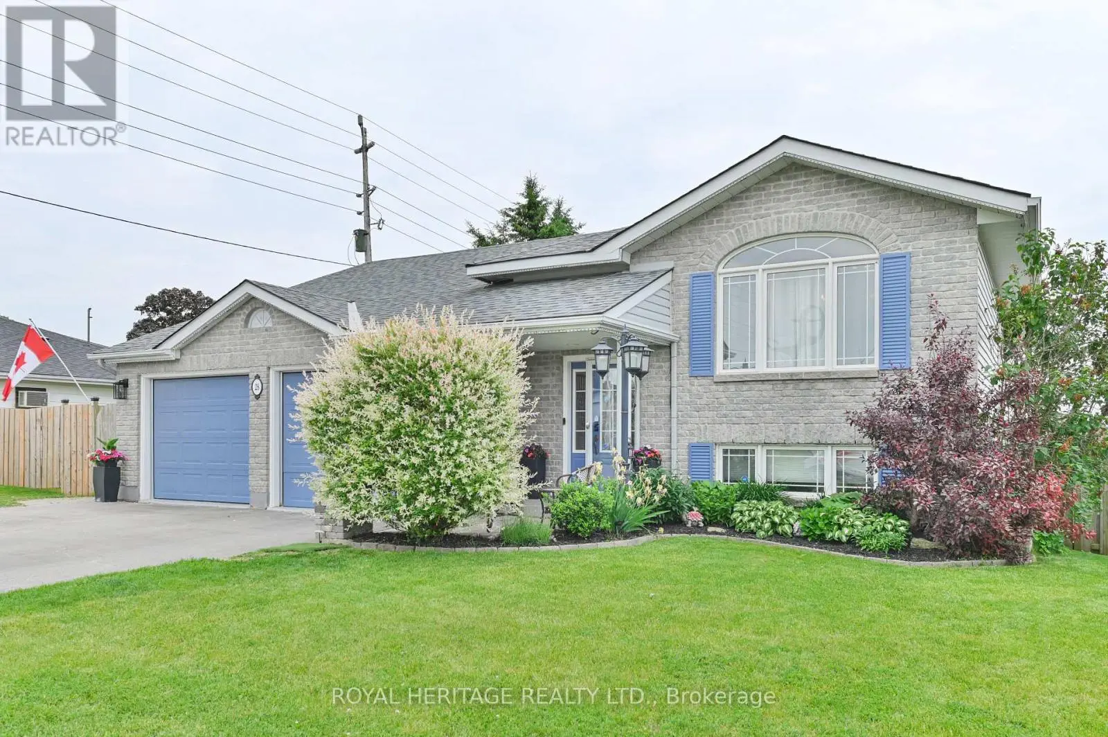 28 Belvedere Road, Quinte West, Ontario  K8V 4B1 - Photo 3 - X12222870