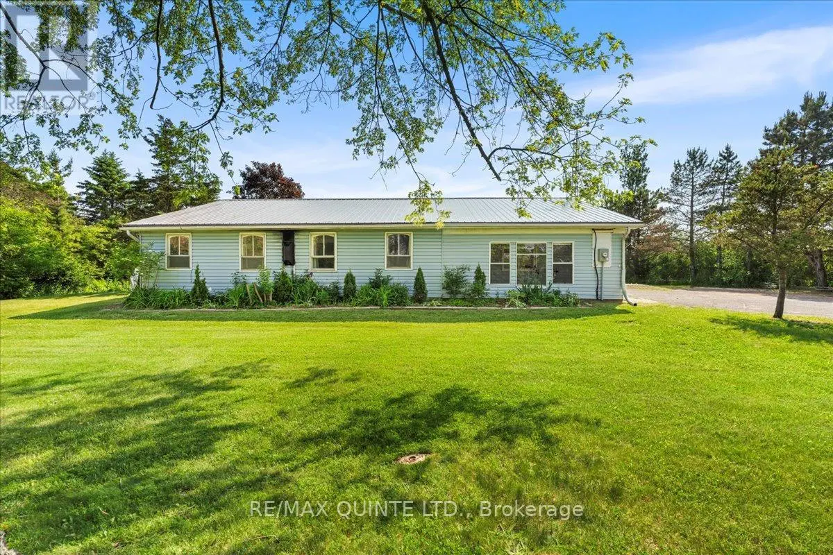 20 COUNTY ROAD 17, Prince Edward County, Ontario
