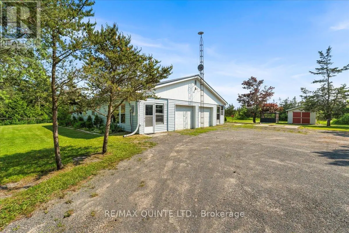 20 County Road 17, Prince Edward County, Ontario  K0K 2T0 - Photo 2 - X12223401