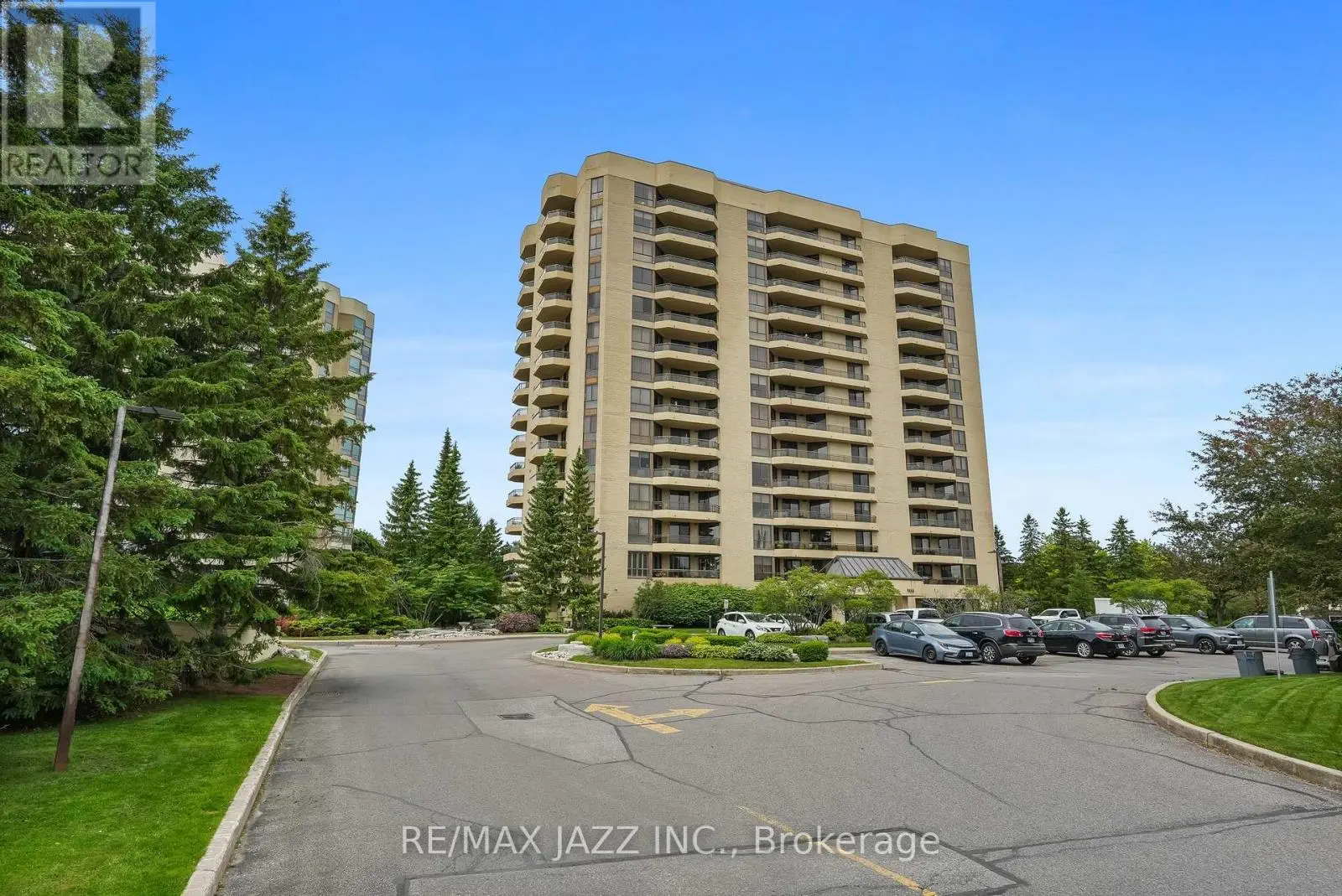 404 - 900 Wilson Road N, Oshawa, Ontario  L1G 7T2 - Photo 1 - E12223558