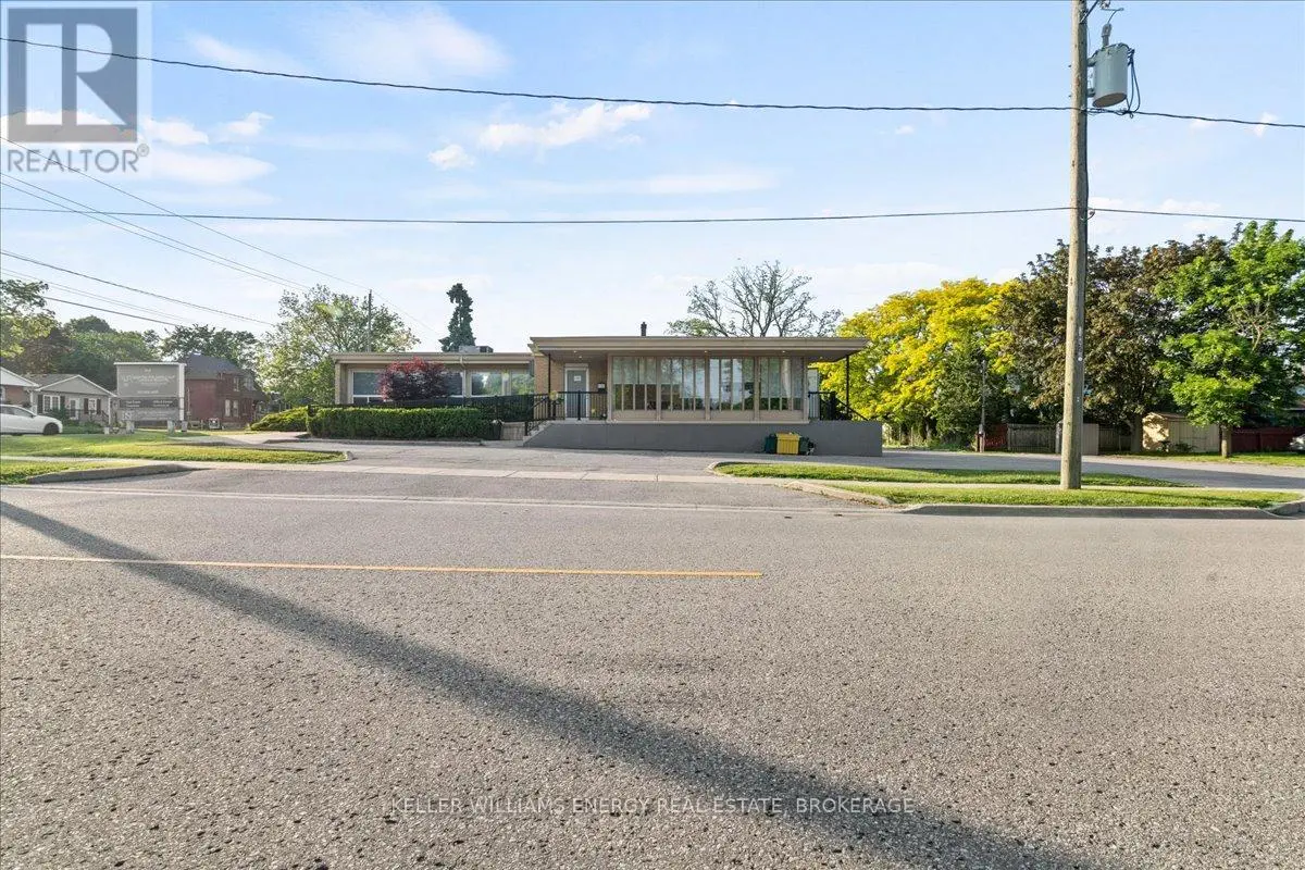 619 Brock Street S, Whitby, Ontario  L1N 4L1 - Photo 2 - E12223874