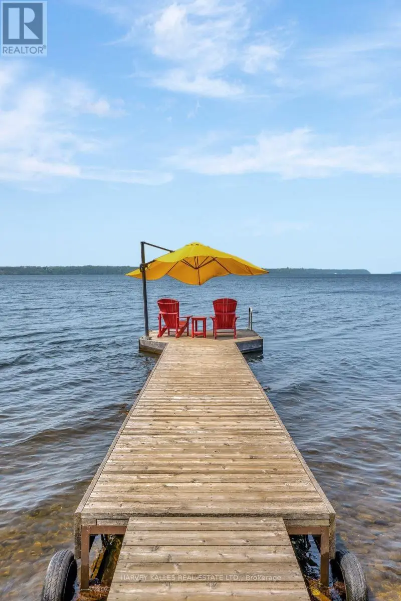 11856b Loyalist Parkway, Prince Edward County, Ontario  K0K 2T0 - Photo 2 - X12223955