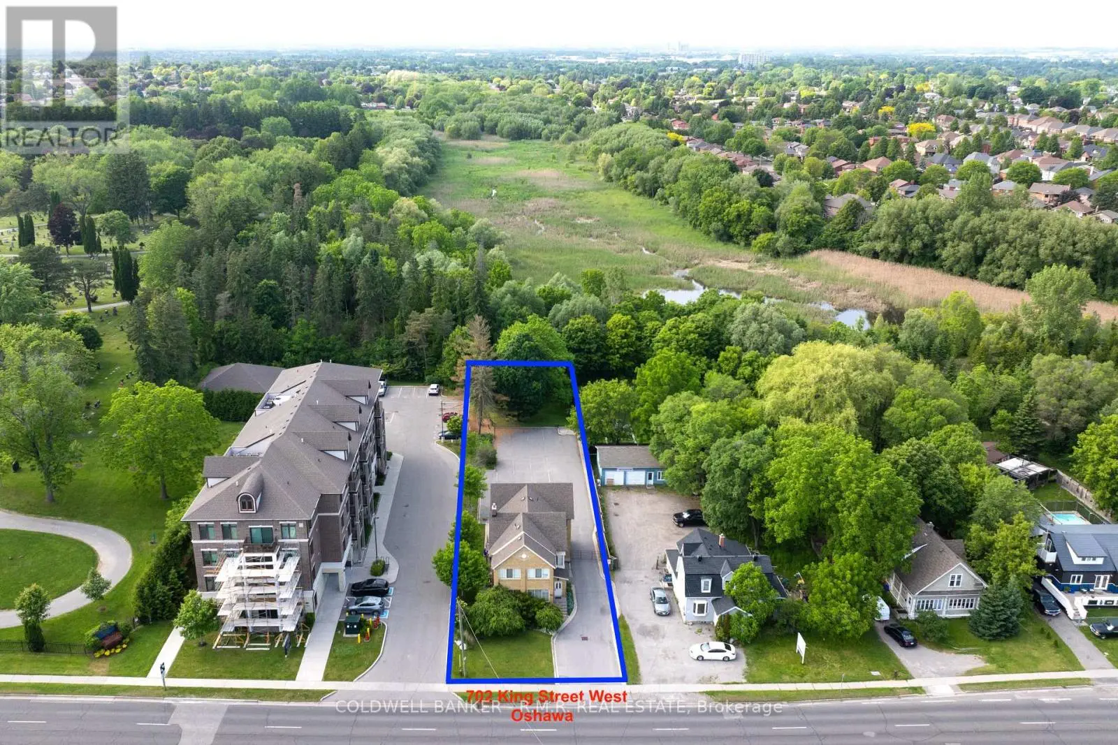 702 King Street W, Oshawa, Ontario  L1J 2L3 - Photo 2 - E12224199