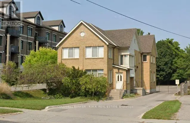 702 King Street W, Oshawa, Ontario  L1J 2L3 - Photo 3 - E12224199