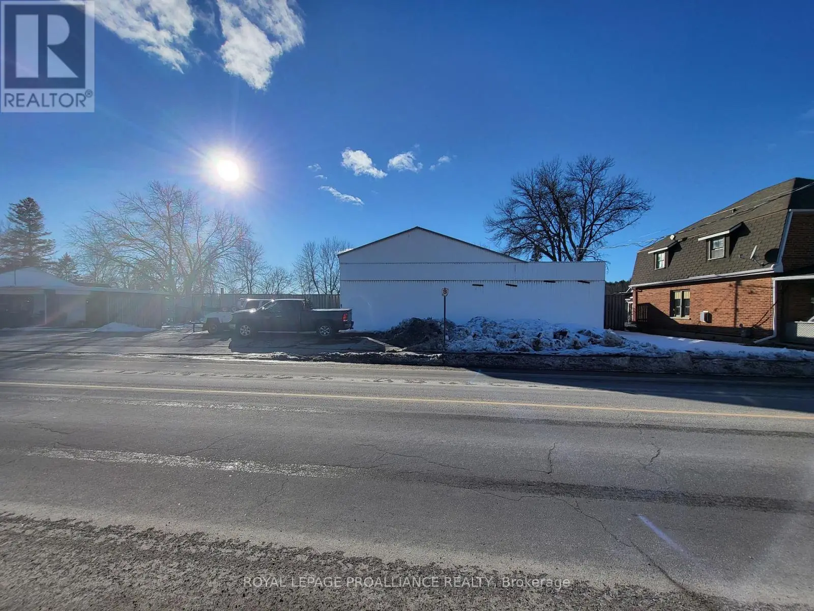 439 Ashley Street, Belleville, Ontario  K0K 2B0 - Photo 2 - X12224381