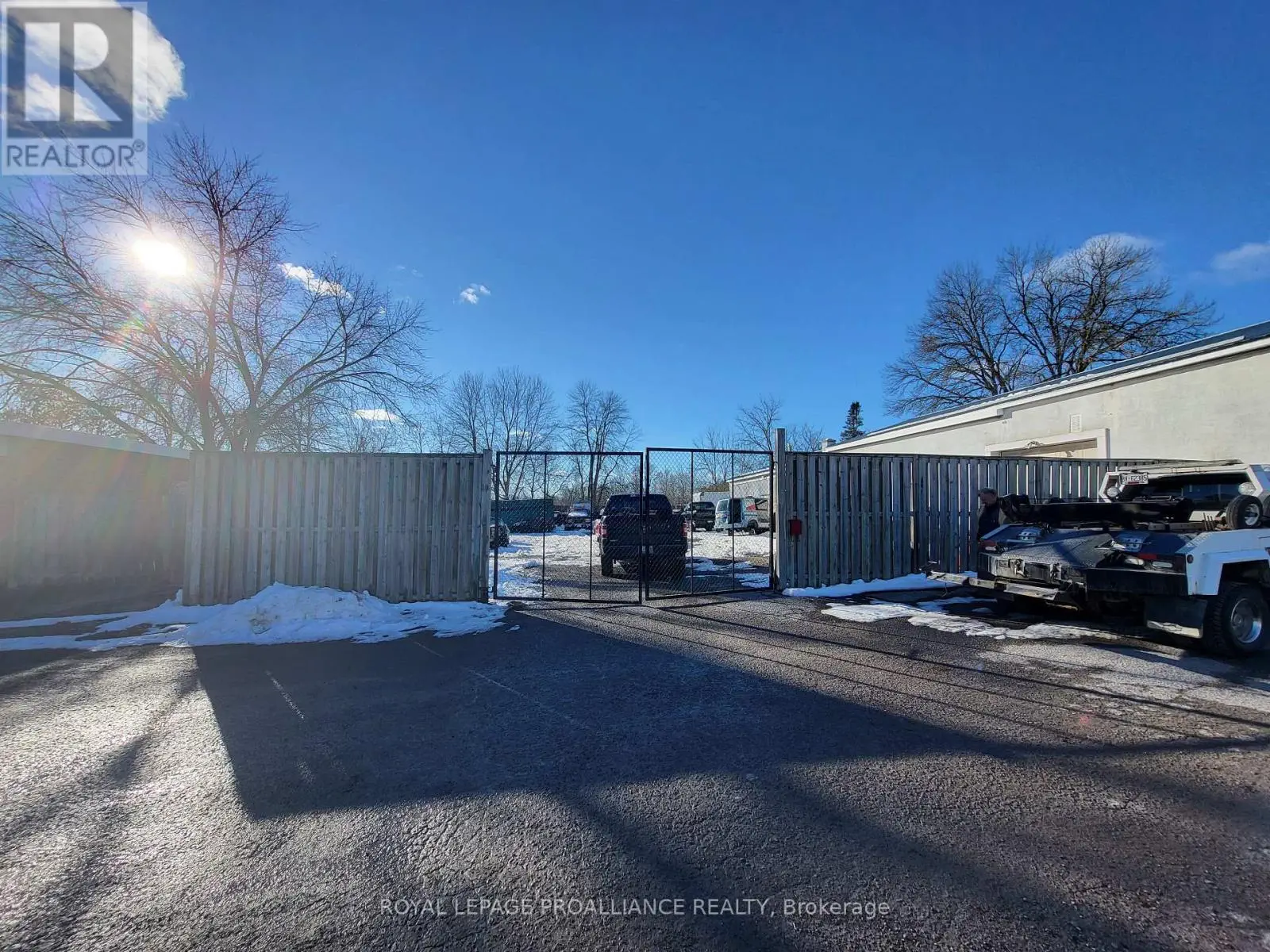 439 Ashley Street, Belleville, Ontario  K0K 2B0 - Photo 3 - X12224381