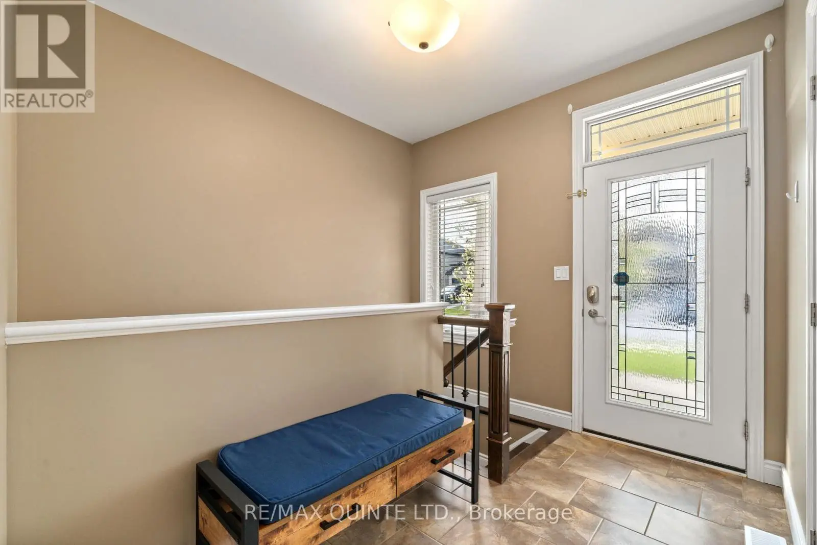 25 Walnut Crescent, Belleville, Ontario  K8N 0E4 - Photo 3 - X12223552