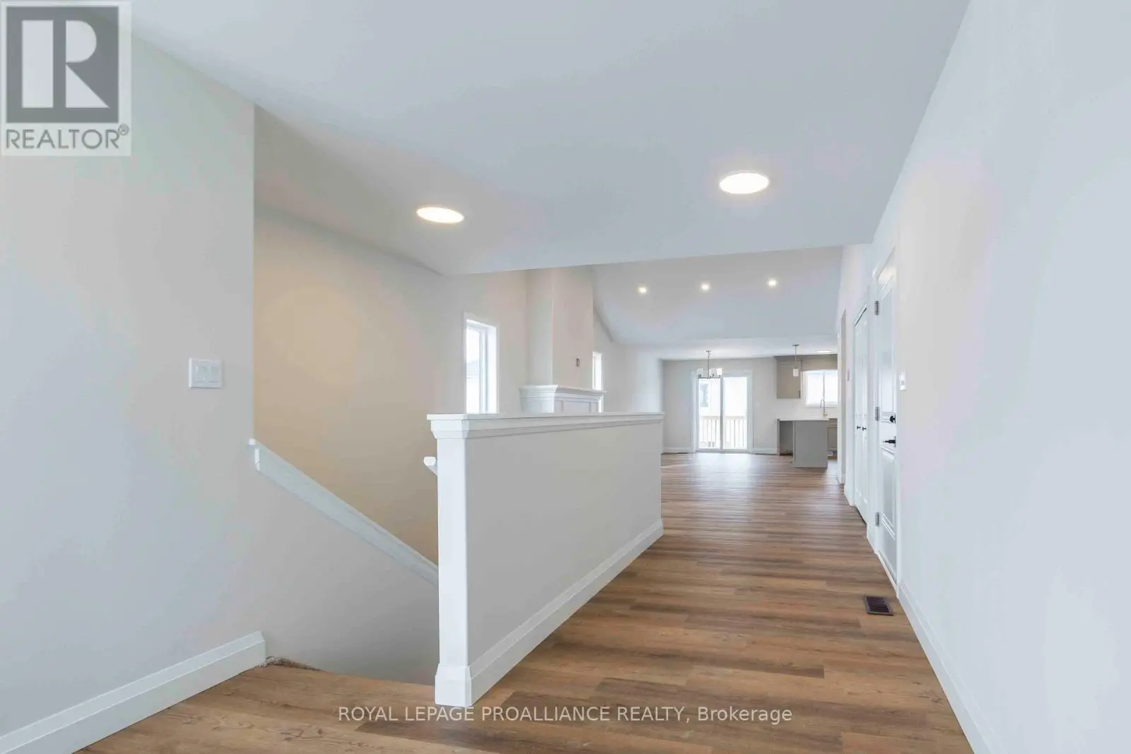 70 Stirling Crescent, Prince Edward County, Ontario  K0K 2T0 - Photo 3 - X12189441