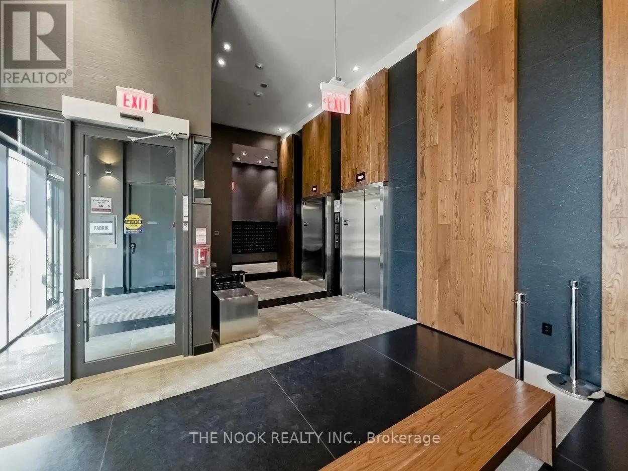 808 - 435 Richmond Street W, Toronto, Ontario  M5V 0N3 - Photo 3 - C12225369