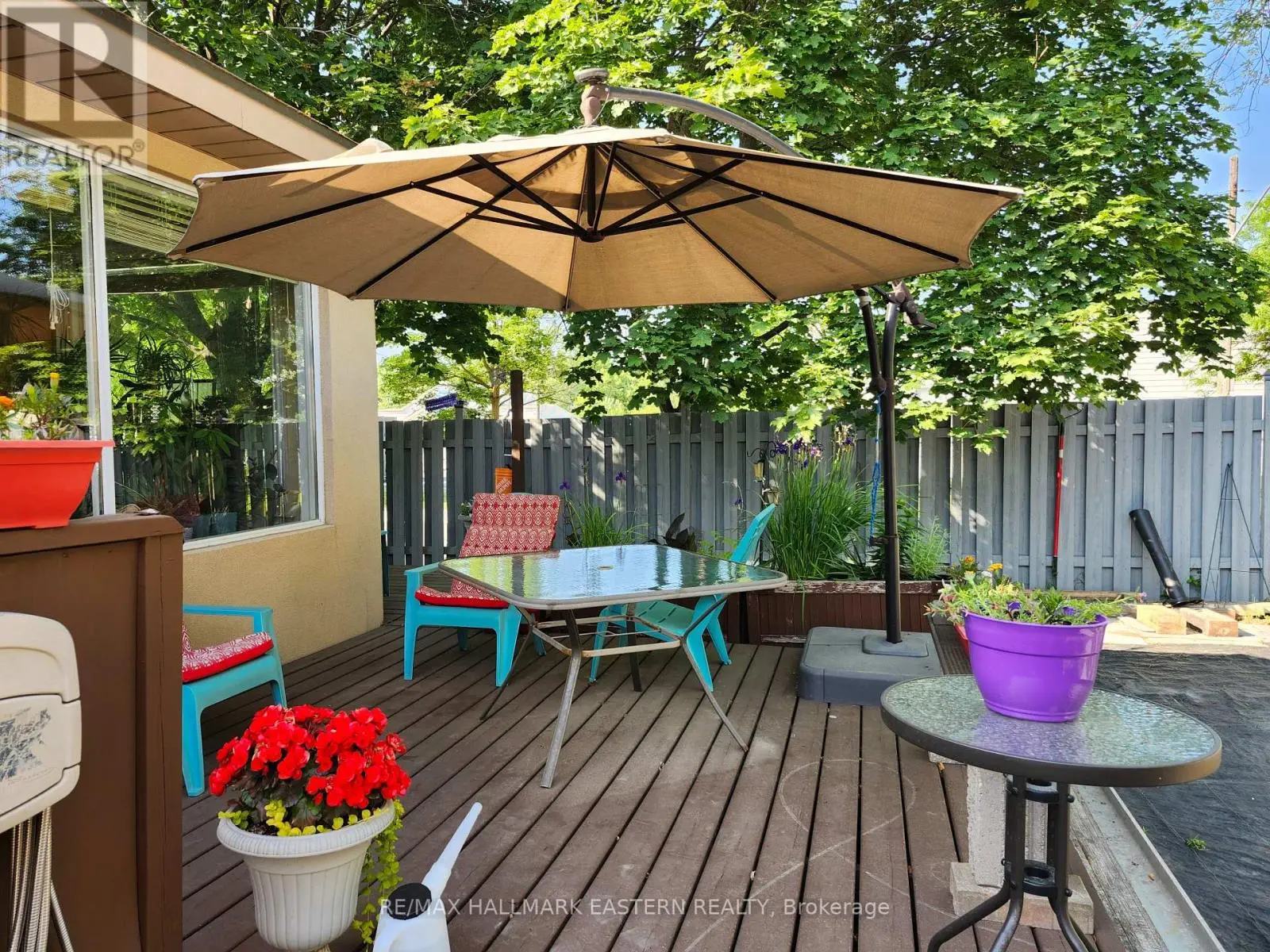 3072 Mcnaughton Avenue, Mississauga, Ontario  L4T 1R7 - Photo 1 - W12056415