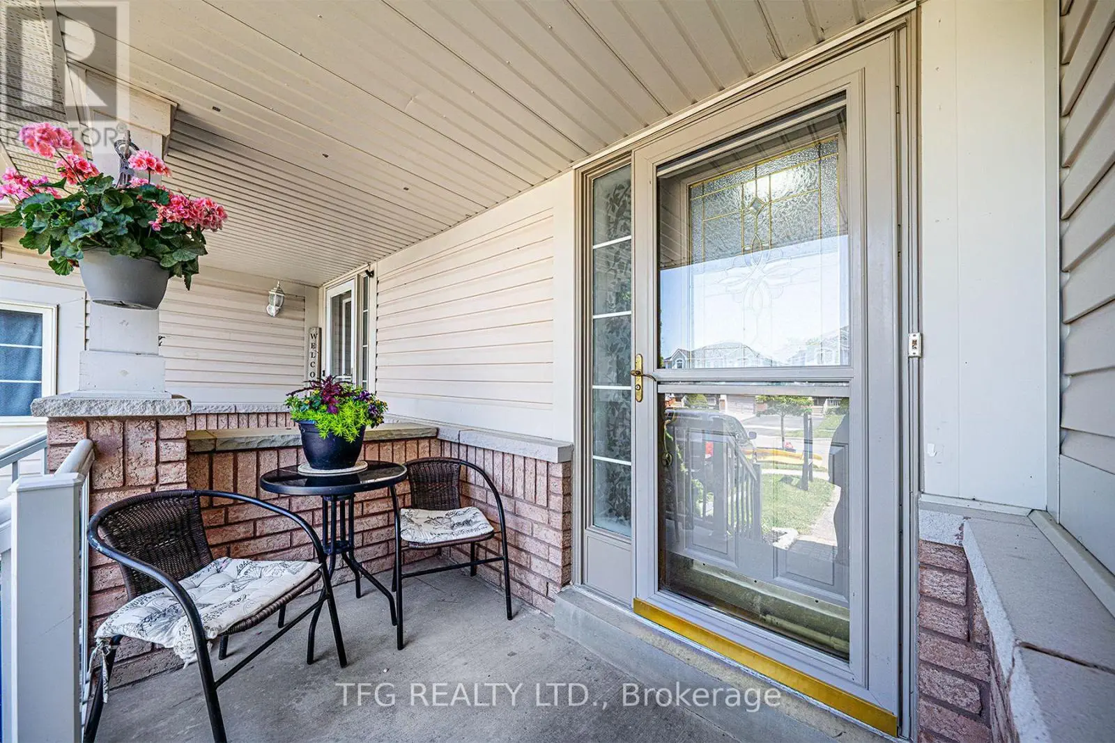 165 Scottsdale Drive, Clarington, Ontario  L1C 5L3 - Photo 3 - E12225786