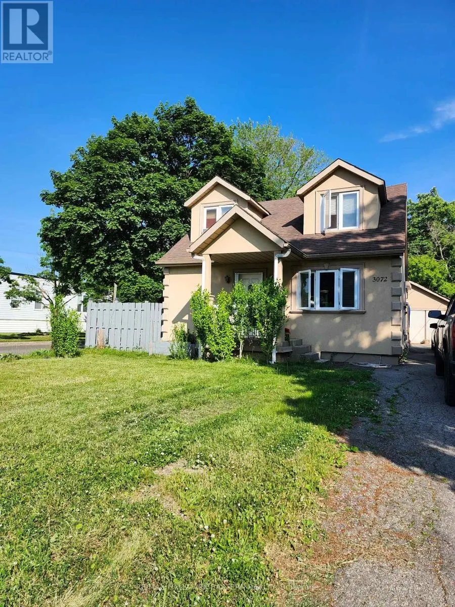 3072 Mcnaughton Avenue, Mississauga, Ontario  L4T 1R7 - Photo 3 - W12056415