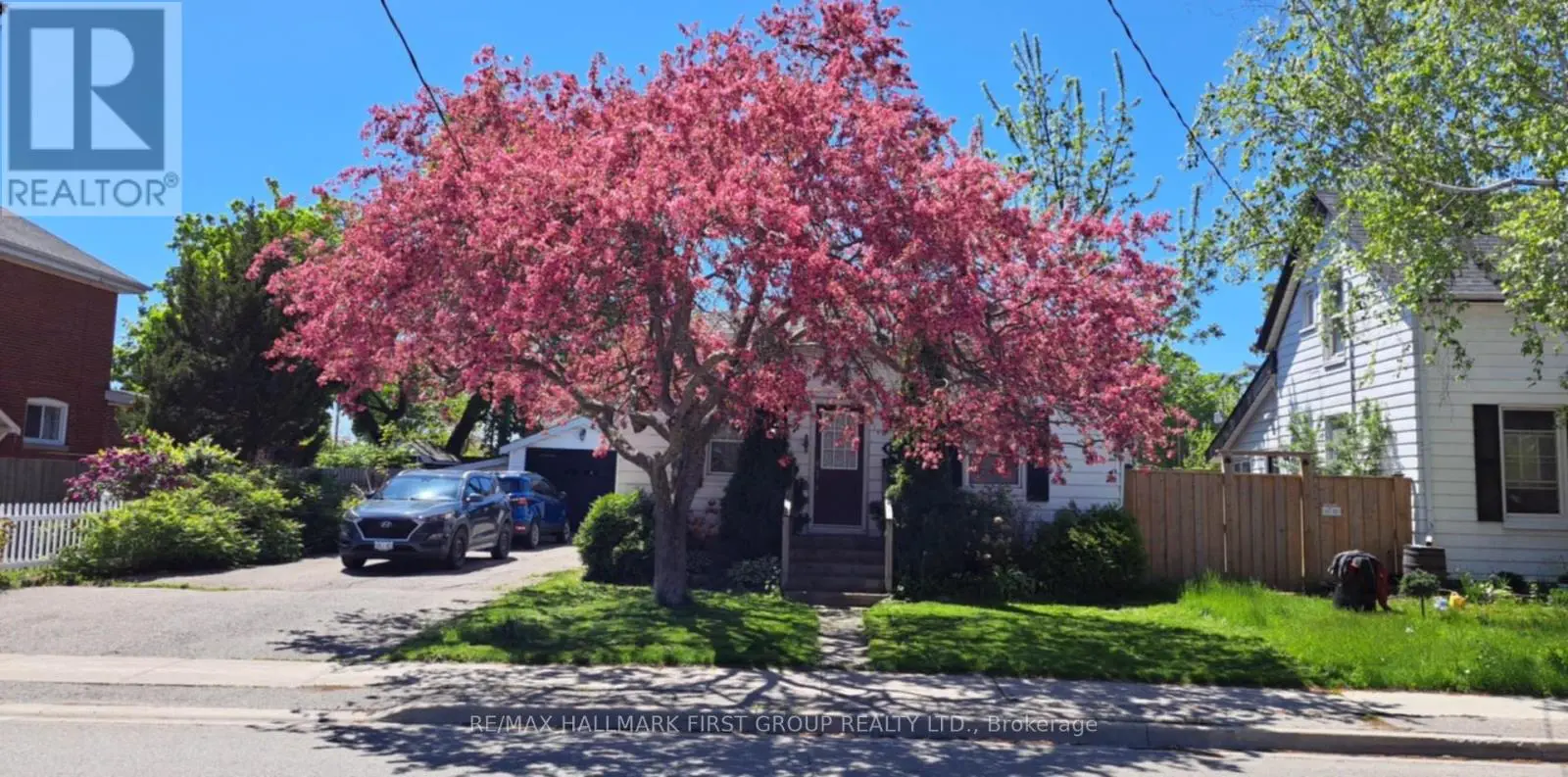 220 Centre Street S, Whitby, Ontario  L1N 4V8 - Photo 1 - E12225937